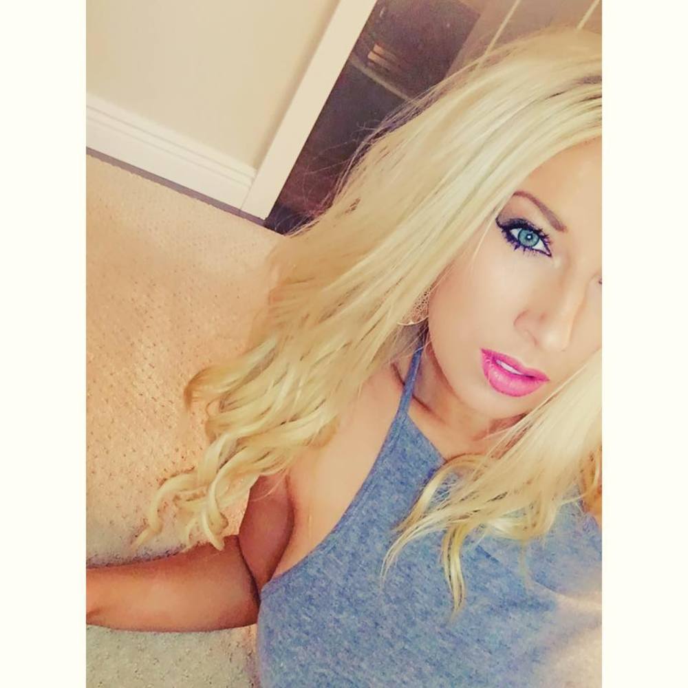 Meet your Posher, Carlie